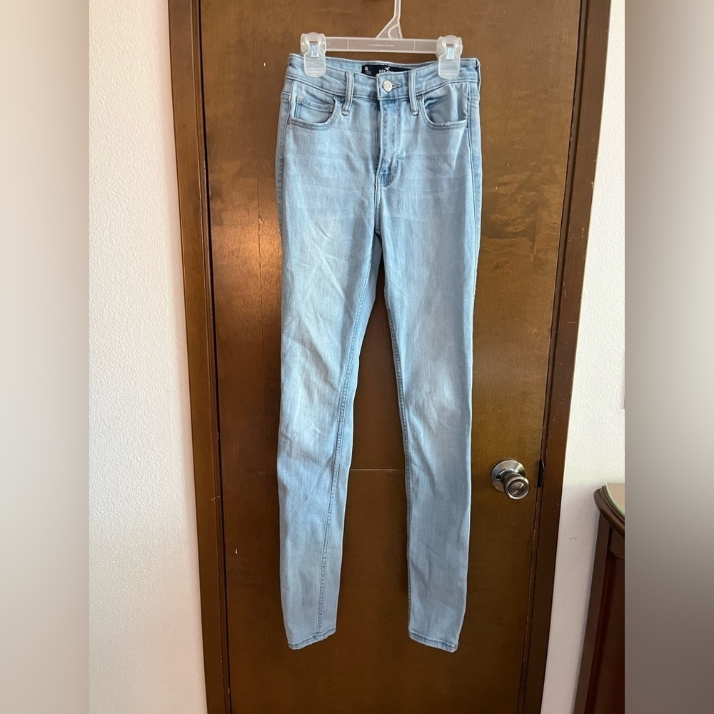 Hollister High Rise Super Skinny Soft Stretch Size 0 Light Wash